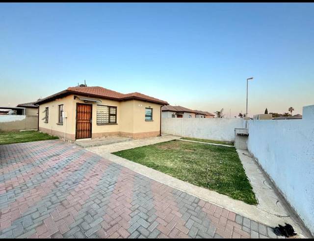 3 BEDROOM HOUSE FOR SALE IN DAWN PARK EXT